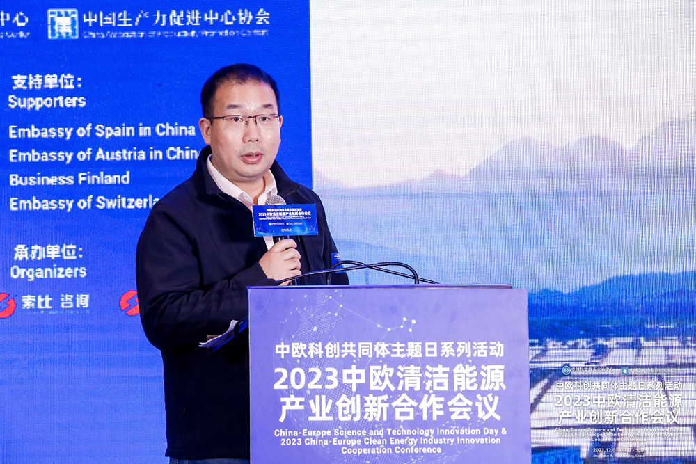 1701824189268736.jpg 01.jpg